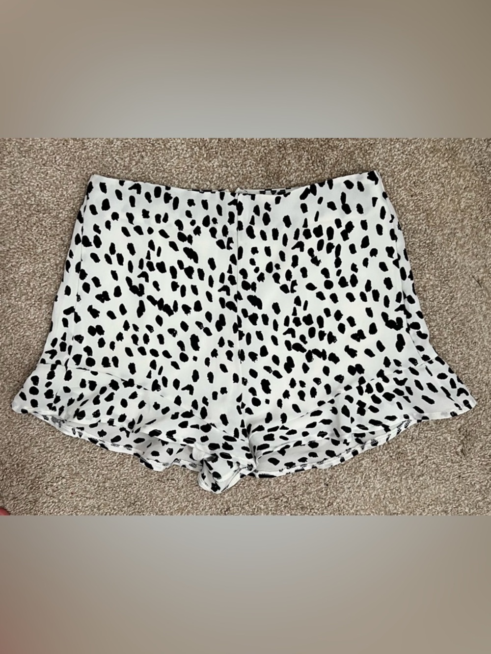 She + Sky Black and White Spotted Shorts Size Small